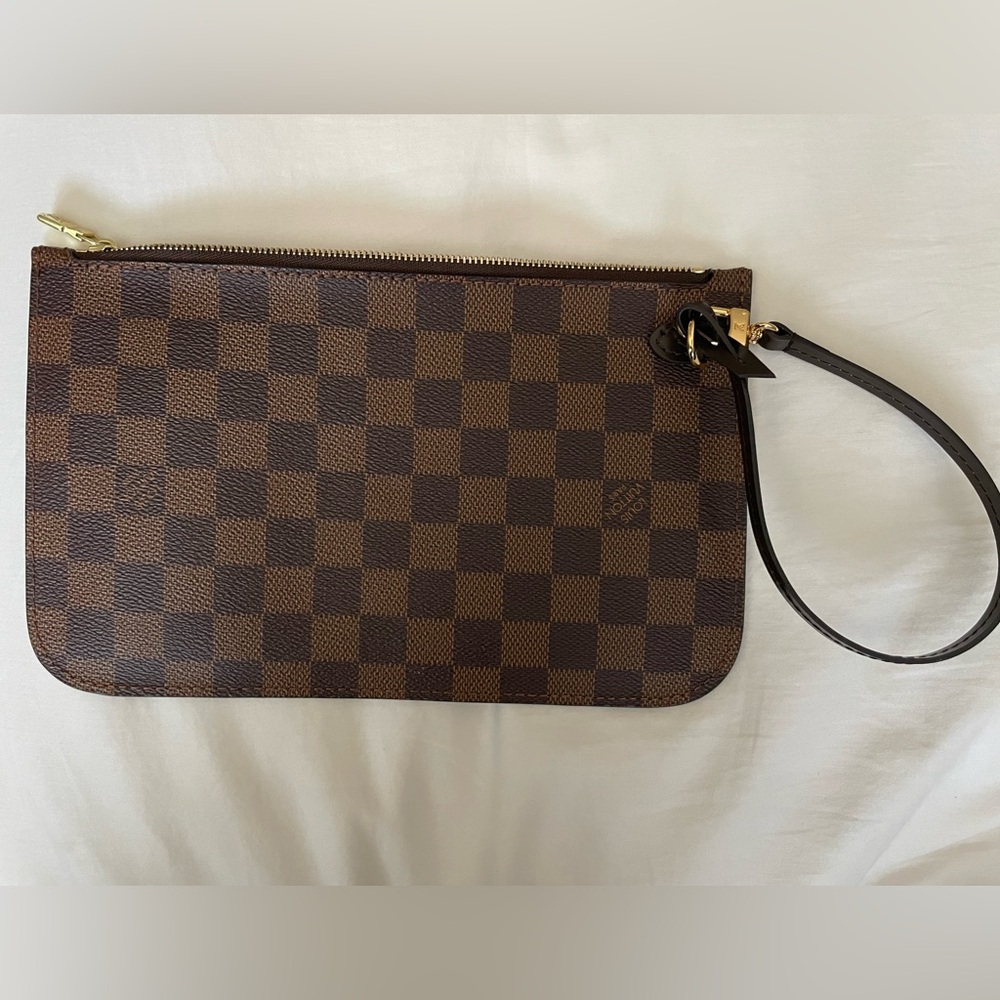 Louis Vuitton Damier Ebene Pochette